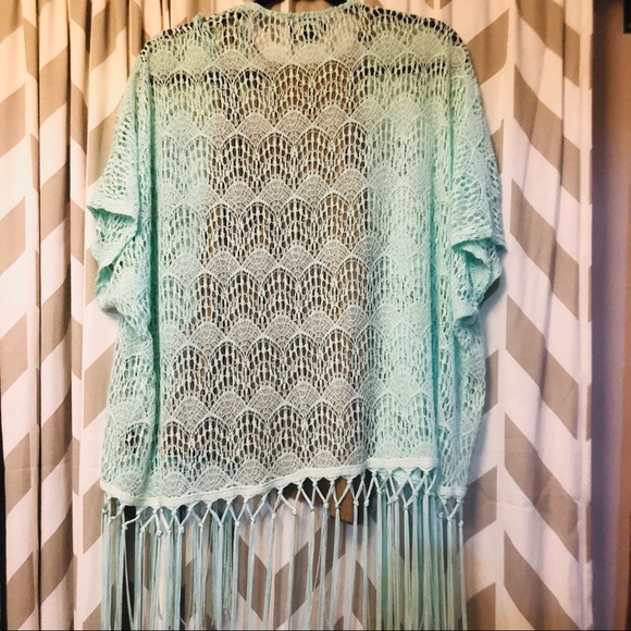 Lace kimono fringe top - Picture 3 of 7